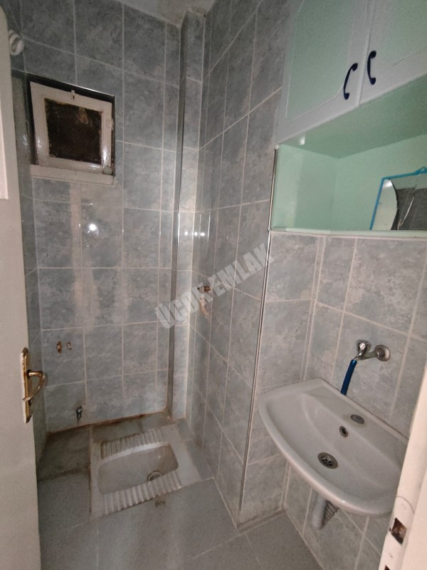* AFYON ÜÇOK EMLAKTAN DERVİŞ PAŞA MAH 3+1 110M² TEMİZ BAKIMLI KİRALIK DAİRE *