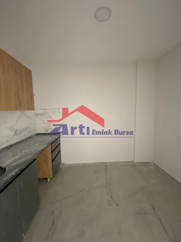 ARTI'DAN ÖZLÜCE'DE İZMİR YOLUNA CEPHE 320M² KİRALIK OFİSLER