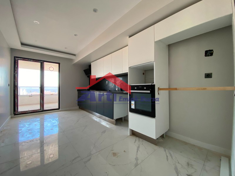 ARTI'DAN MUDANYA ÖMERBEY'DE SATILIK DENİZ MANZARALI 3+1 DAİRE