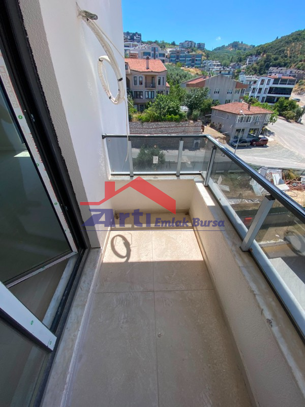 ARTI'DAN MUDANYA ÖMERBEY'DE SATILIK DENİZ MANZARALI 3+1 DAİRE