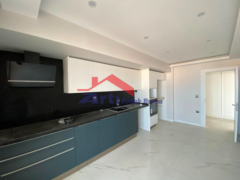 ARTI'DAN MUDANYA ÖMERBEY'DE SATILIK DENİZ MANZARALI 3+1 DAİRE