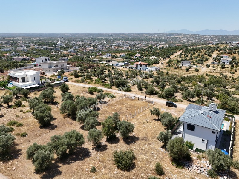 Didim de Satılık En iyi Konumda 405 m2 Müstakil Villa Arsası