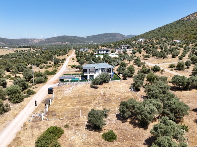 Didim de Satılık En iyi Konumda 405 m2 Müstakil Villa Arsası
