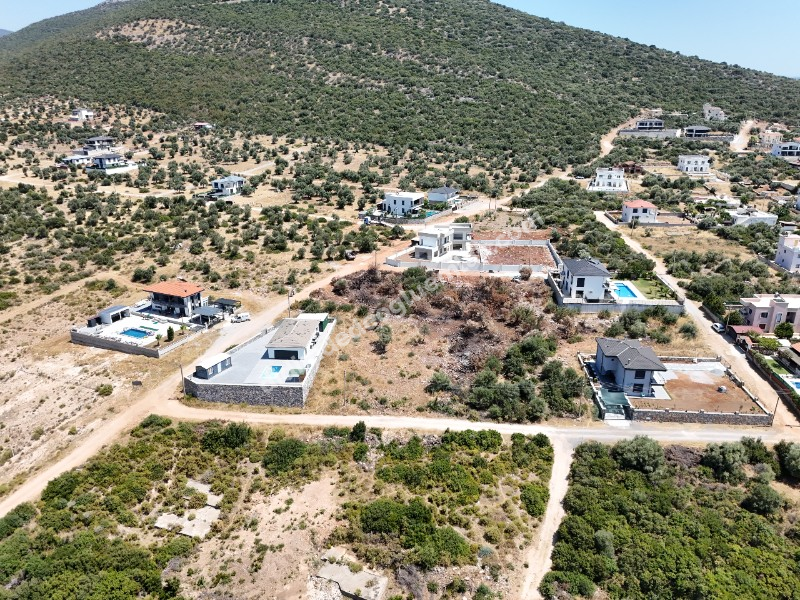 Didim de Satılık En iyi Konumda 405 m2 Müstakil Villa Arsası