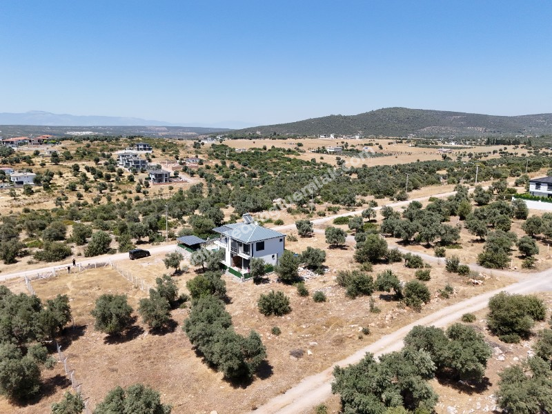 Didim de Satılık En iyi Konumda 405 m2 Müstakil Villa Arsası