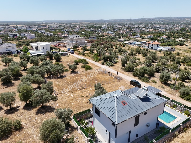 Didim de Satılık En iyi Konumda 405 m2 Müstakil Villa Arsası