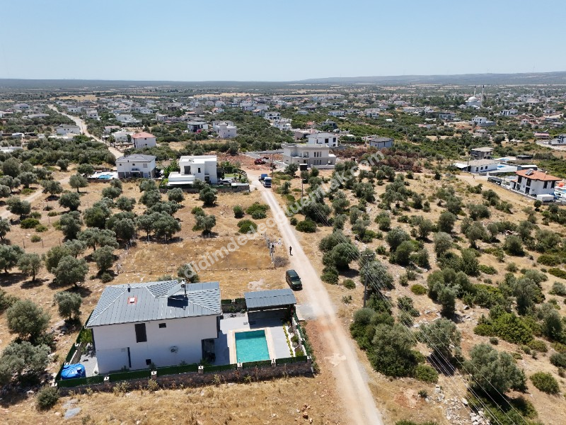 Didim de Satılık En iyi Konumda 405 m2 Müstakil Villa Arsası