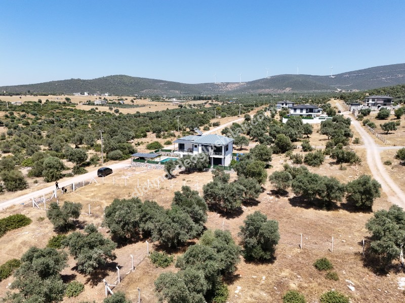 Didim de Satılık En iyi Konumda 405 m2 Müstakil Villa Arsası