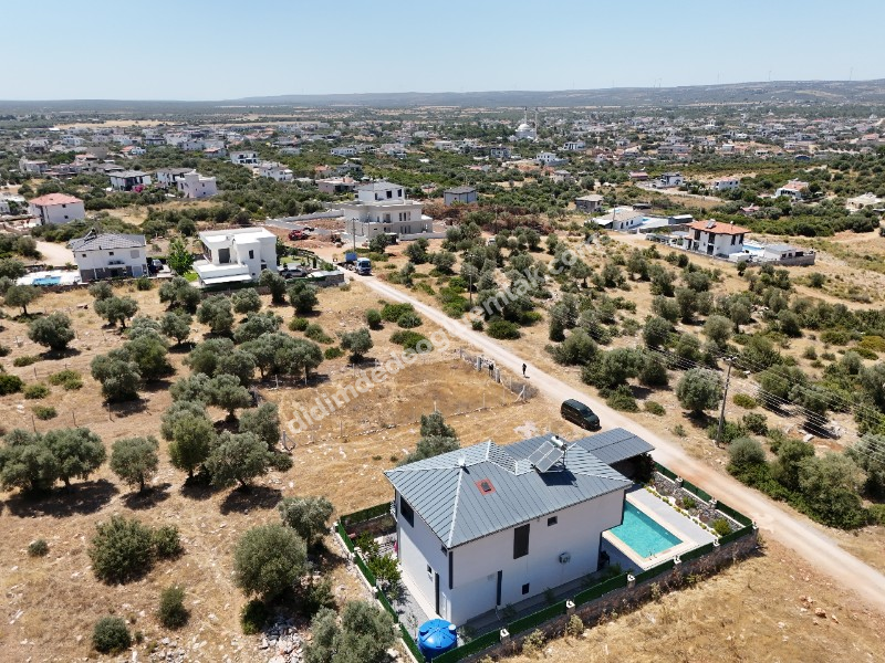 Didim de Satılık En iyi Konumda 405 m2 Müstakil Villa Arsası