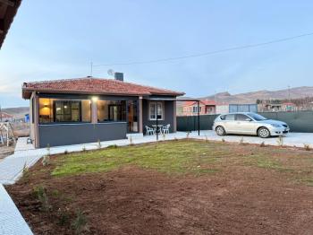 GÜVENAY - ÇORUM ORTAKÖY YOLU ÜZERİNDE SATILIK 600 M2HOBİ BAHÇESİ