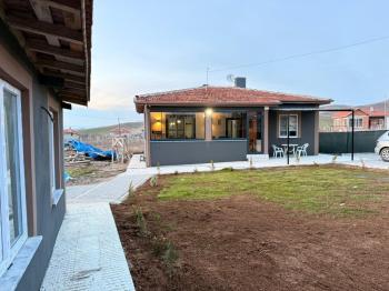 GÜVENAY - ÇORUM ORTAKÖY YOLU ÜZERİNDE SATILIK 600 M2HOBİ BAHÇESİ