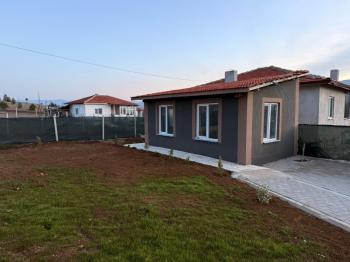 GÜVENAY - ÇORUM ORTAKÖY YOLU ÜZERİNDE SATILIK 600 M2HOBİ BAHÇESİ