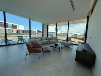 Kıbrıs Girne Çatalköy Bölgesinde Denize Sıfır 710 m2 Arsa İçerisinde Kiralık 4+1 Lüks Türk Tapulu Villa