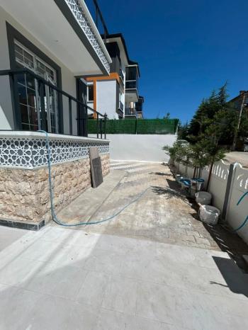 AFYON ÜÇOK EMLAKTAN MAREŞAL FEVZİ ÇAKMAK MAH 2+1 80M² SIFIR SATILIK DAİRE 