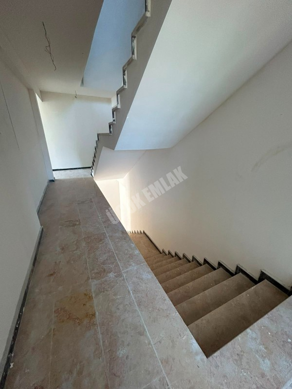 AFYON ÜÇOK EMLAKTAN KANLICA MAH SATILIK SIFIR 3+1 LÜX FIRSAT DAİRELER