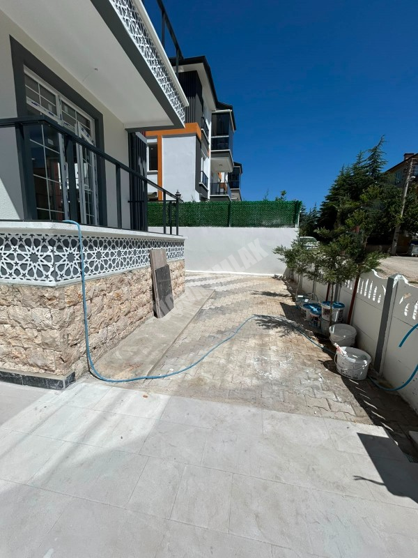 AFYON ÜÇOK EMLAKTAN MAREŞAL FEVZİ ÇAKMAK MAH 2+1 80M² SIFIR SATILIK DAİRE 