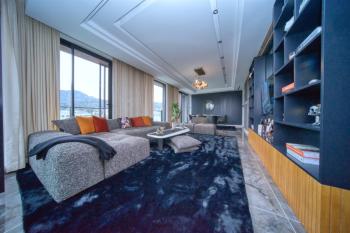 Girne Merkez'de Taşınmaya Hazır Özel Tasarım Muhteşem 3+1 Kiralık Daire