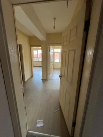 AFYON ÜÇOK EMLAKTAN FATİH MAH 2+ 80M² TEMİZ BAKIMLI KİRALIK DAİRE 