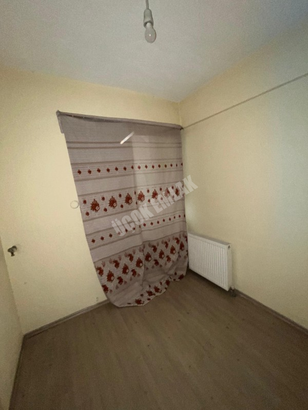 AFYON ÜÇOK EMLAKTAN FATİH MAH 2+ 80M² TEMİZ BAKIMLI KİRALIK DAİRE 