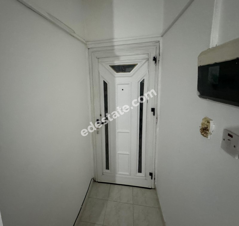Lefkoşa Gönyeli'de  FULL EŞYALI SATILIK 1+1 DAİRE