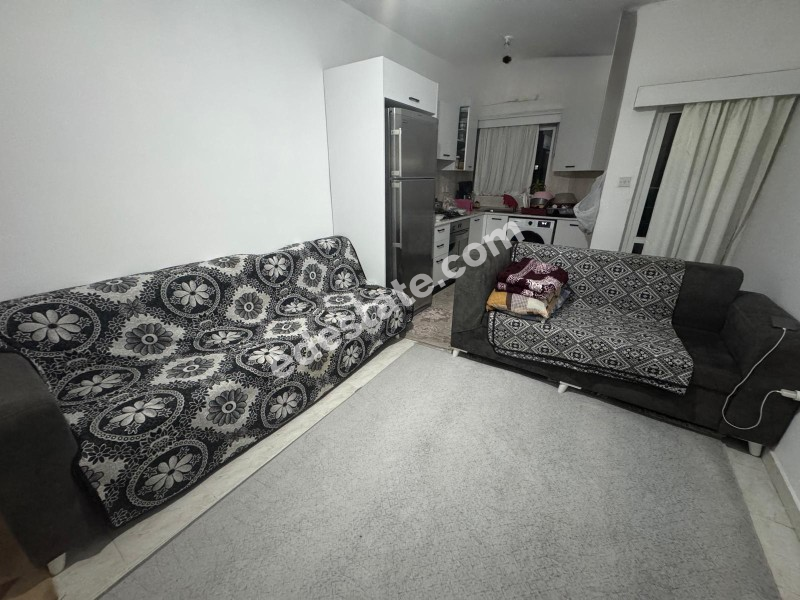 Lefkoşa Gönyeli'de  FULL EŞYALI SATILIK 1+1 DAİRE