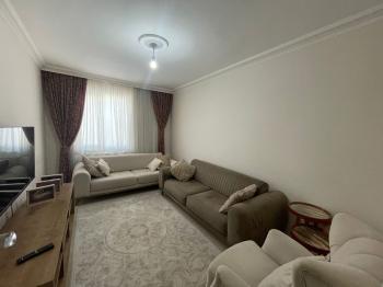 GÜVENAY - ÇORUM KALE MAH. MERAM SOKAKTA 3+1 EŞYALI KİRALIK DAİRE 