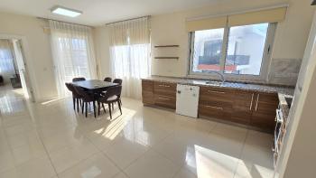 KKTC GİRNE MERKEZ’DE KİRALIK 3+1 DAİRE | LÜKS EŞYALI, DAĞ MANZARALI