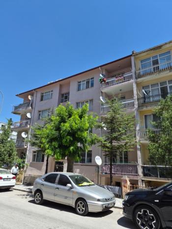 * AFYON ÜÇOK EMLAKTAN DUMLUPINAR MAH 2+1 80M² TEMİZ BAKIMLI SATILIK DAİRE *