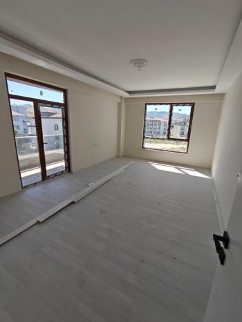 * AFYON ÜÇOK EMLAKTAN MAREŞAL FEVZİ ÇAKMAK MAH 3+1 120M² EBEVEYN BANYOLU SATILIK DAİRE * 