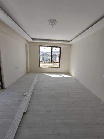 * AFYON ÜÇOK EMLAKTAN MAREŞAL FEVZİ ÇAKMAK MAH 3+1 120M² EBEVEYN BANYOLU SATILIK DAİRE * 