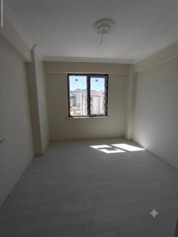 * AFYON ÜÇOK EMLAKTAN MAREŞAL FEVZİ ÇAKMAK MAH 3+1 120M² EBEVEYN BANYOLU SATILIK DAİRE * 