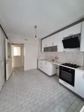 AFYON ÜÇOK EMLAKTAN ESENTEPE MAH KİRALIK 3+1 NEZİH BÖLGEDE 2 KAT ARAKAT DAİRE