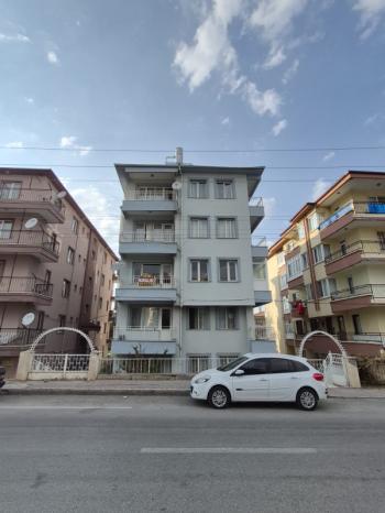 AFYON ÜÇOK EMLAKTAN ESENTEPE MAH KİRALIK 3+1 NEZİH BÖLGEDE 2 KAT ARAKAT DAİRE
