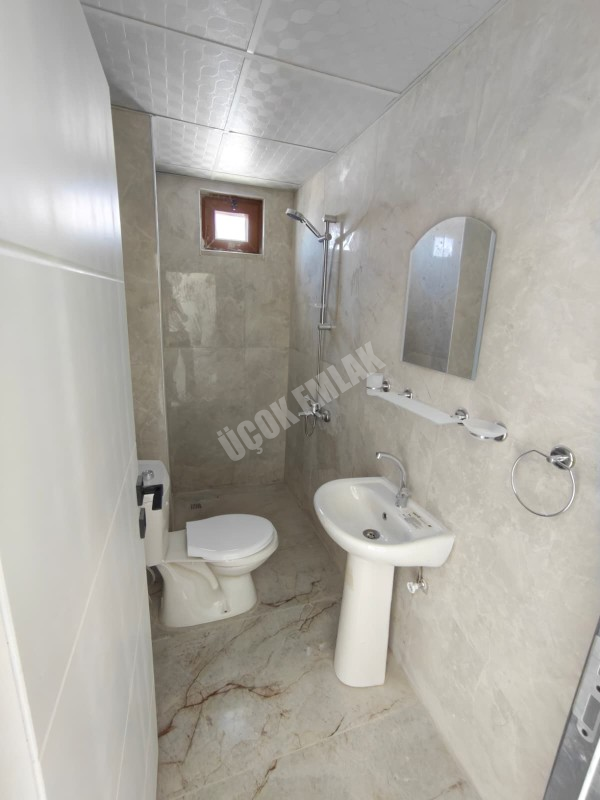 * AFYON ÜÇOK EMLAKTAN MAREŞAL FEVZİ ÇAKMAK MAH 3+1 120M² EBEVEYN BANYOLU SATILIK DAİRE * 