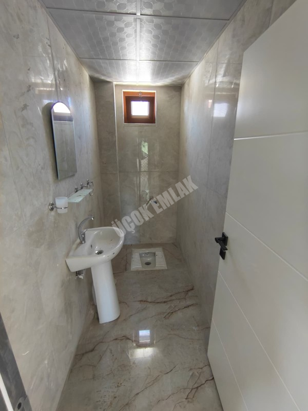 * AFYON ÜÇOK EMLAKTAN MAREŞAL FEVZİ ÇAKMAK MAH 3+1 120M² EBEVEYN BANYOLU SATILIK DAİRE * 