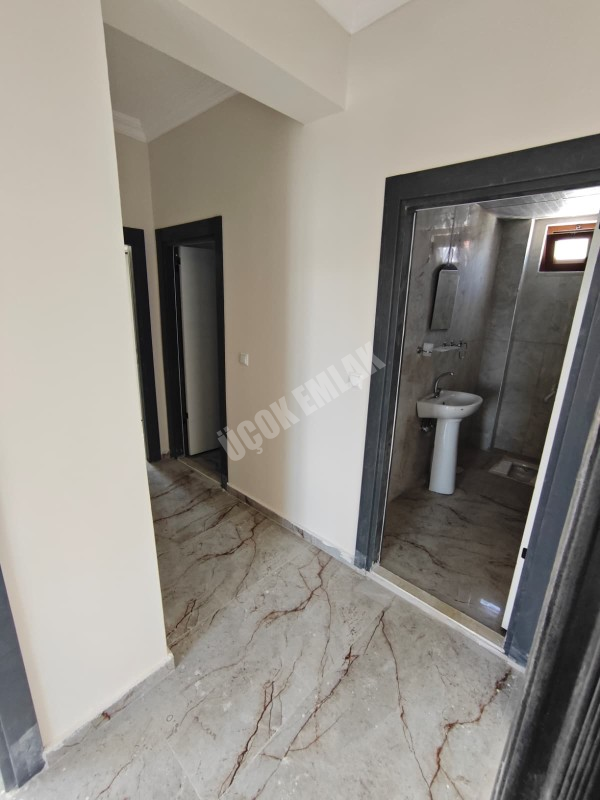 * AFYON ÜÇOK EMLAKTAN MAREŞAL FEVZİ ÇAKMAK MAH 3+1 120M² EBEVEYN BANYOLU SATILIK DAİRE * 