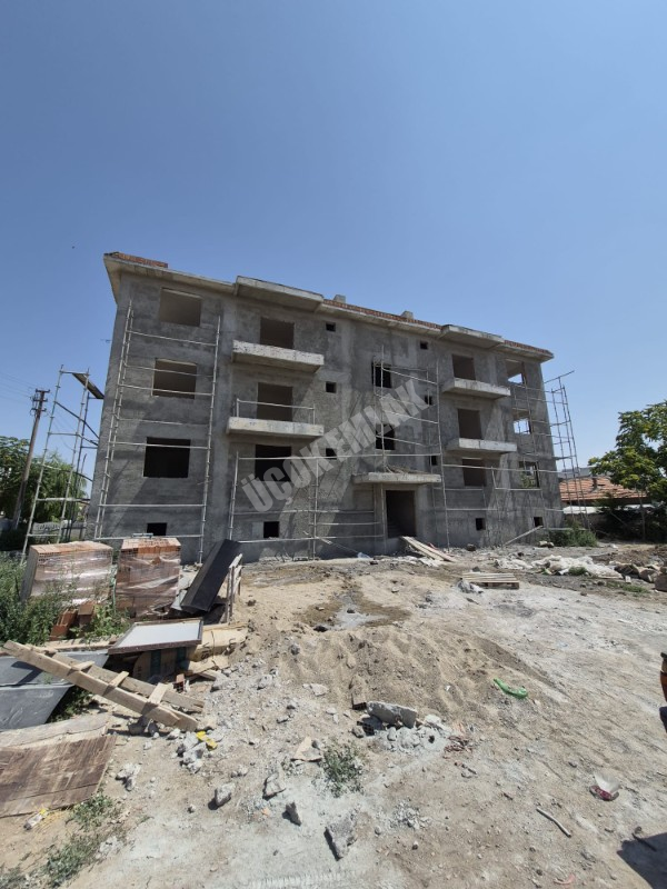 AFYON ÜÇOK EMLAKTAN MAREŞAL DE SATILIK SIFIR TOPRAKTAN 2+1 FIRSAT DAİRELER