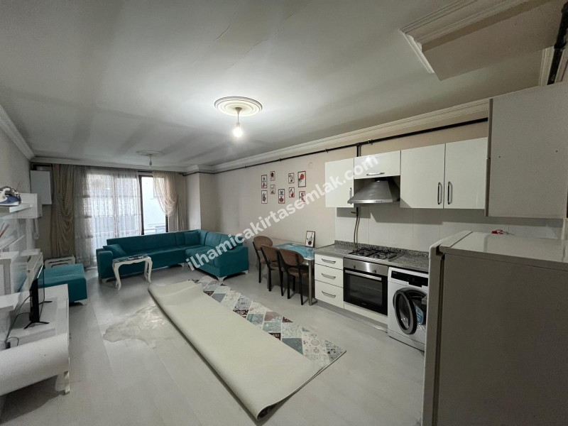 SERHAT MAHALLESİNDE SATILIK GENİŞ 1+1 DAİRE