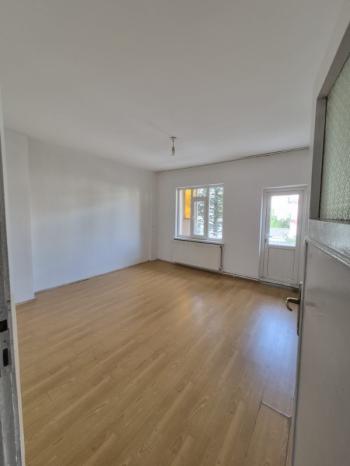 AFYON ÜÇOK EMLAKTAN HARBİŞ KOCATEPE MAH 2+1 80M² TEMİZ BAKIMLI KİRALIK DAİRE