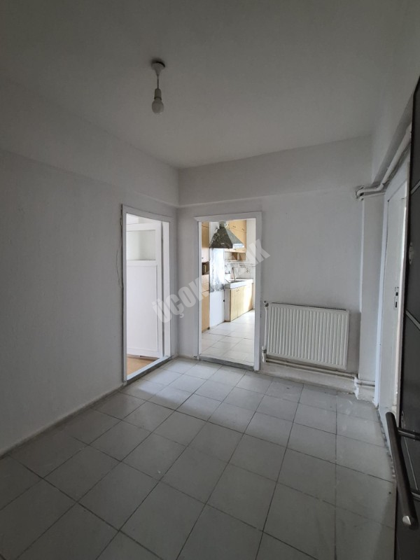 AFYON ÜÇOK EMLAKTAN HARBİŞ KOCATEPE MAH 2+1 80M² TEMİZ BAKIMLI KİRALIK DAİRE