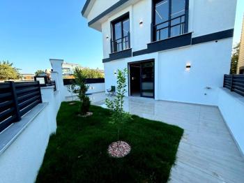 Didim'de Satılık Bitişik Nizamlı Ön Cephe Villa