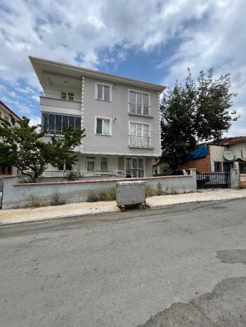 Güvenay - Çorum Gülabibey Göğüs Hastalıkları Hastahanesi Civarı Satılık 2+1 