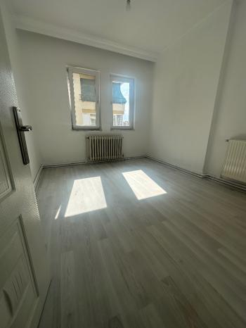 GÜVENAY - ÇORUM ULUKAVAK MAH. İLİM YAYMA CİVARI  3+1 KİRALIK DAİRE 