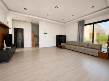 Yeşiltepede Satılık Modern Tasarımlı 3+1 Villa