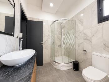 Yeşiltepede Satılık Modern Tasarımlı 3+1 Villa