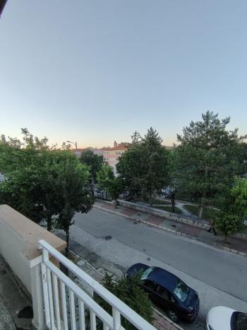 * AFYON ÜÇOK EMLAKTAN HARBİŞ KOCATEPE MAH 3+1 100M² TEMİZ BAKIMLI SATILIK DAİRE *