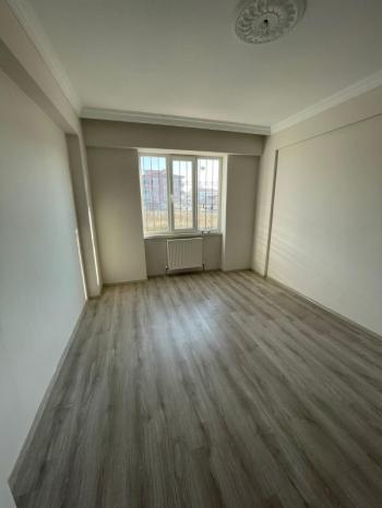 ✭ AFYON ÜÇOK EMLAKTAN MAREŞAL FEVZİ ÇAKMAK MAH 3+1 115M² TEMİZ BAKIMLI SATILIK DAİRE ✭