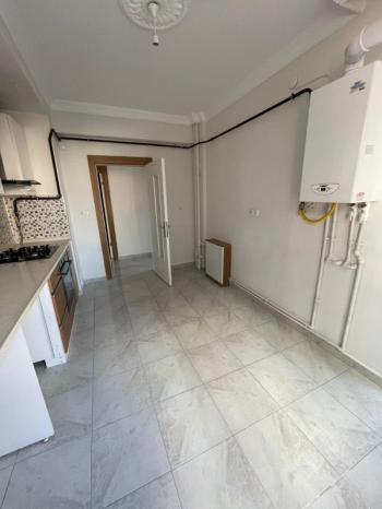 ✭ AFYON ÜÇOK EMLAKTAN MAREŞAL FEVZİ ÇAKMAK MAH 3+1 115M² TEMİZ BAKIMLI SATILIK DAİRE ✭