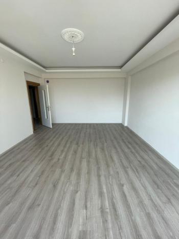 ✭ AFYON ÜÇOK EMLAKTAN MAREŞAL FEVZİ ÇAKMAK MAH 3+1 115M² TEMİZ BAKIMLI SATILIK DAİRE ✭