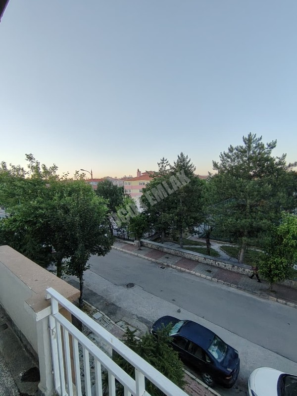 * AFYON ÜÇOK EMLAKTAN HARBİŞ KOCATEPE MAH 3+1 100M² TEMİZ BAKIMLI SATILIK DAİRE *